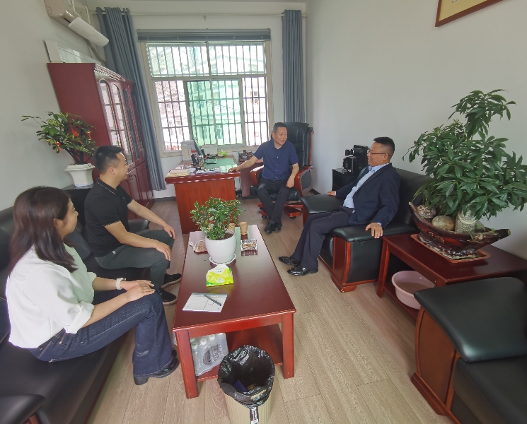 抖圈人生就是博公司赴汉阴县拜会汉阴发投集团董事长毋勇，，，，，，，进行工作座谈